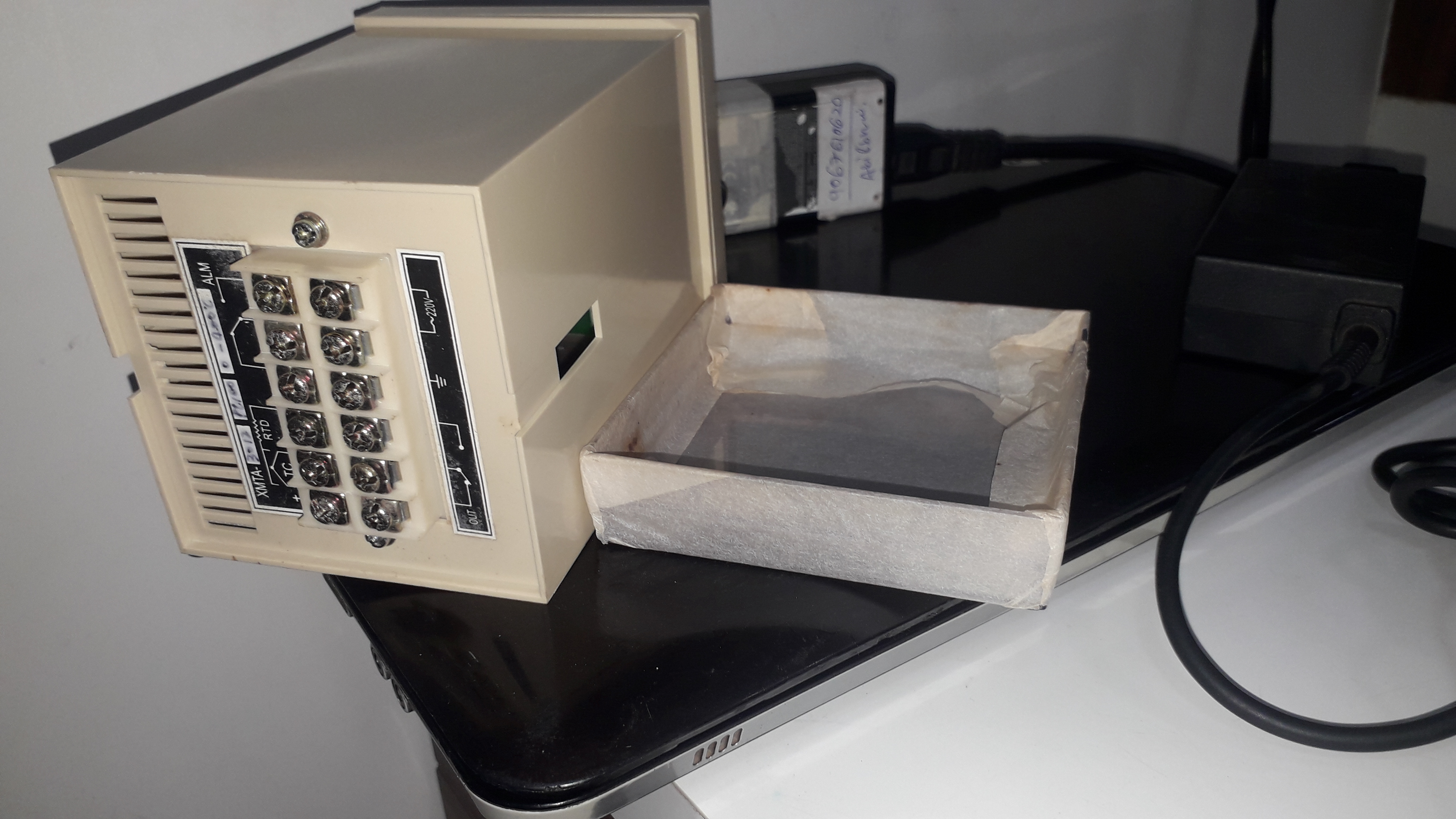 Digital Display Regulator  Xmta-3012