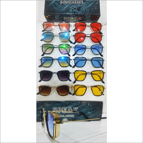 आंख मारना