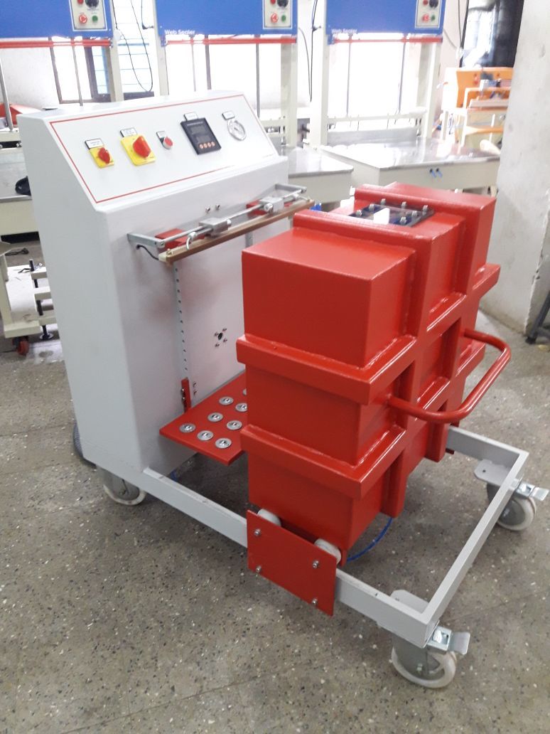 Vertical Vacuum Packing Machine 25kg Power: 3ph + N Volt (V)