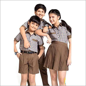निजी स्कूल यूनिफ़ॉर्म आयु समूह: 3 से 10 वर्ष