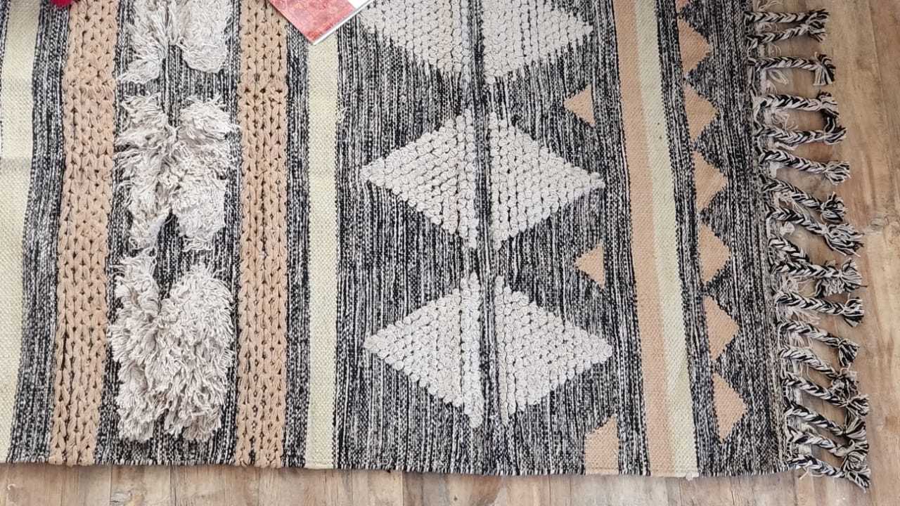 Cotton Pile Room Rug - Handmade Cotton, 4x6 Size, Grey Color | Customizable Design, Soft Texture, Washable For Versatile Use