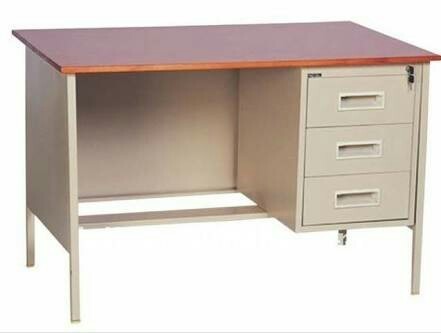 Office Table - Customized Size 1500x750x750 Mm | Eco-friendly, Uv Resistant, Easy To Clean, Durable, Machine Made, Leg Rest Function