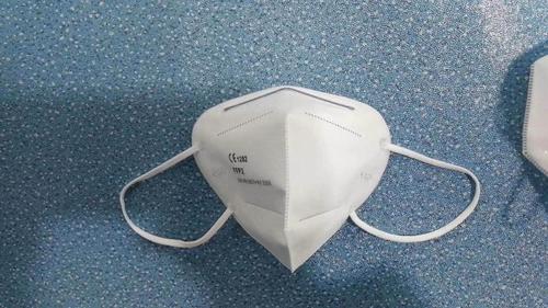 व्हाइट केएन 95