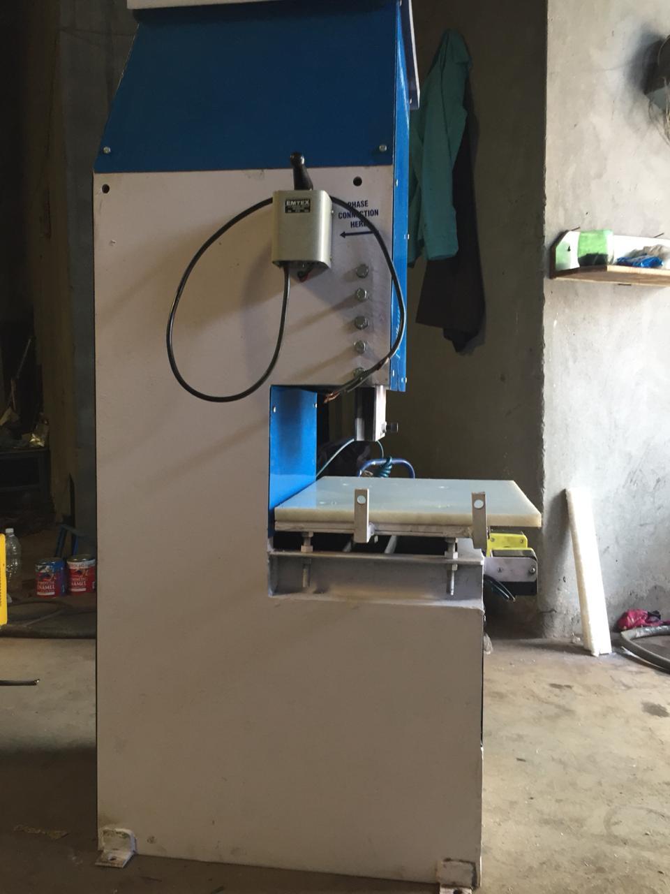 Carry Bag Punching Machine
