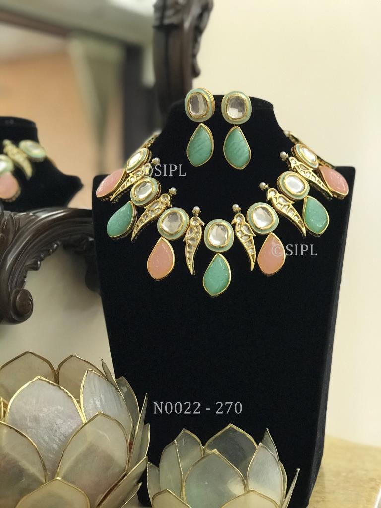 Contemporary Handmade Monalisa Necklace Set Dangle Earrings