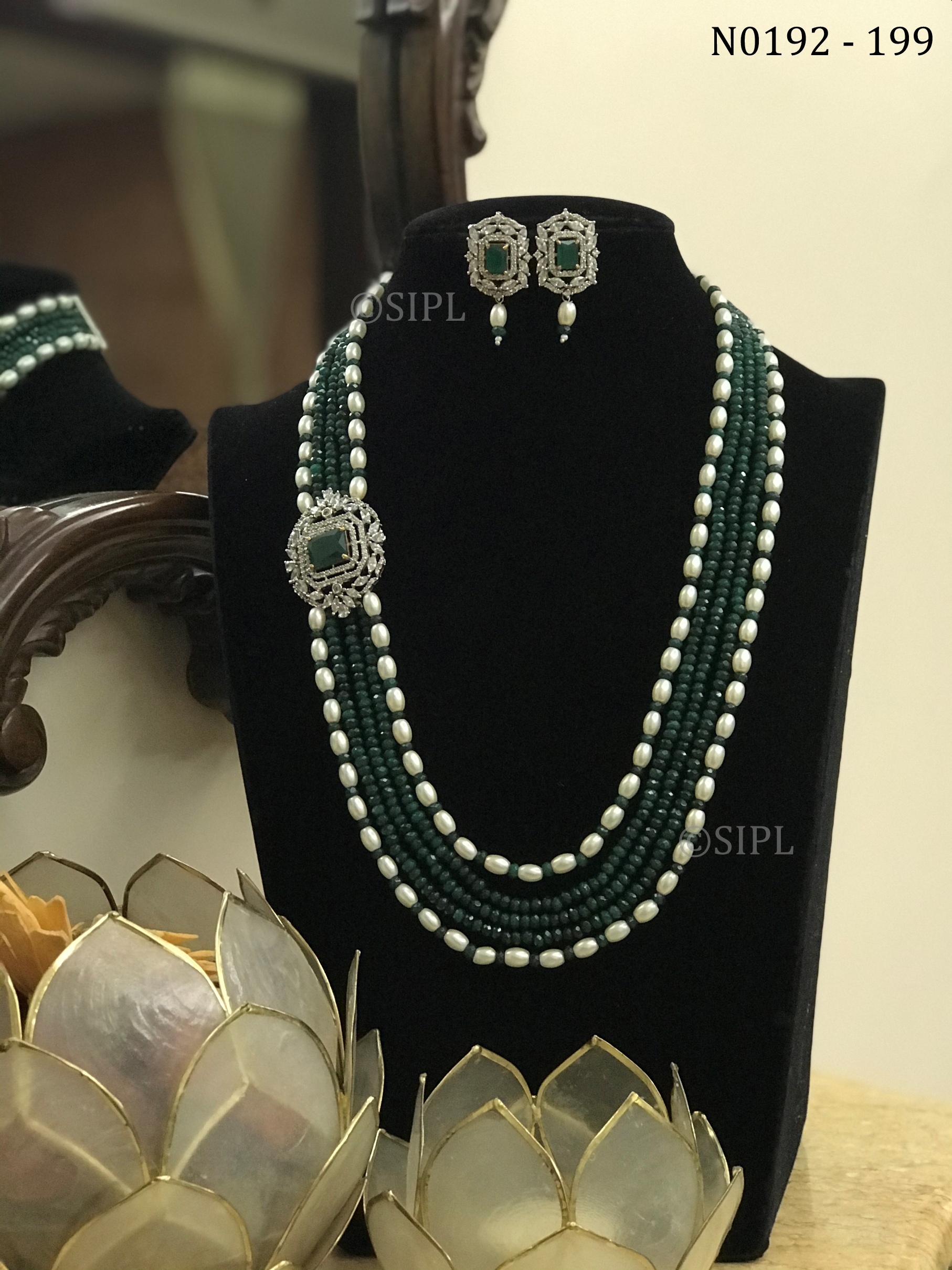 Classic Design Side Broach Necklace Set - Brass With White Plating, 22 Inch Length, Freshwater Baroque Pearl And Crystal Beads, Perfect For Parties And Weddings