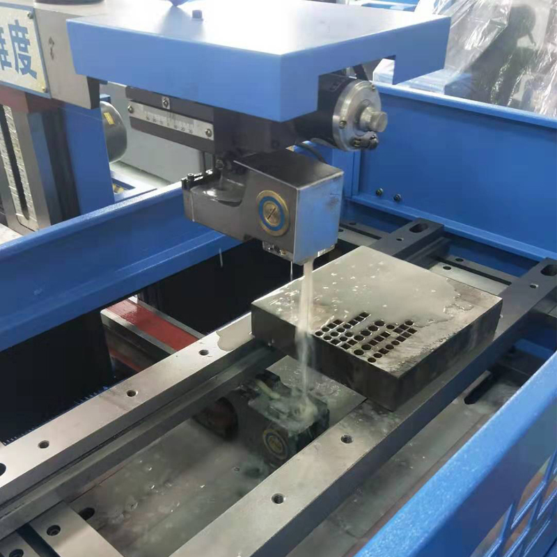 Blue High Speed Wire Cutting Machine Dk7750