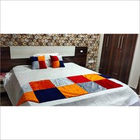 प्रिंटेड वेलवेट बेड रनर