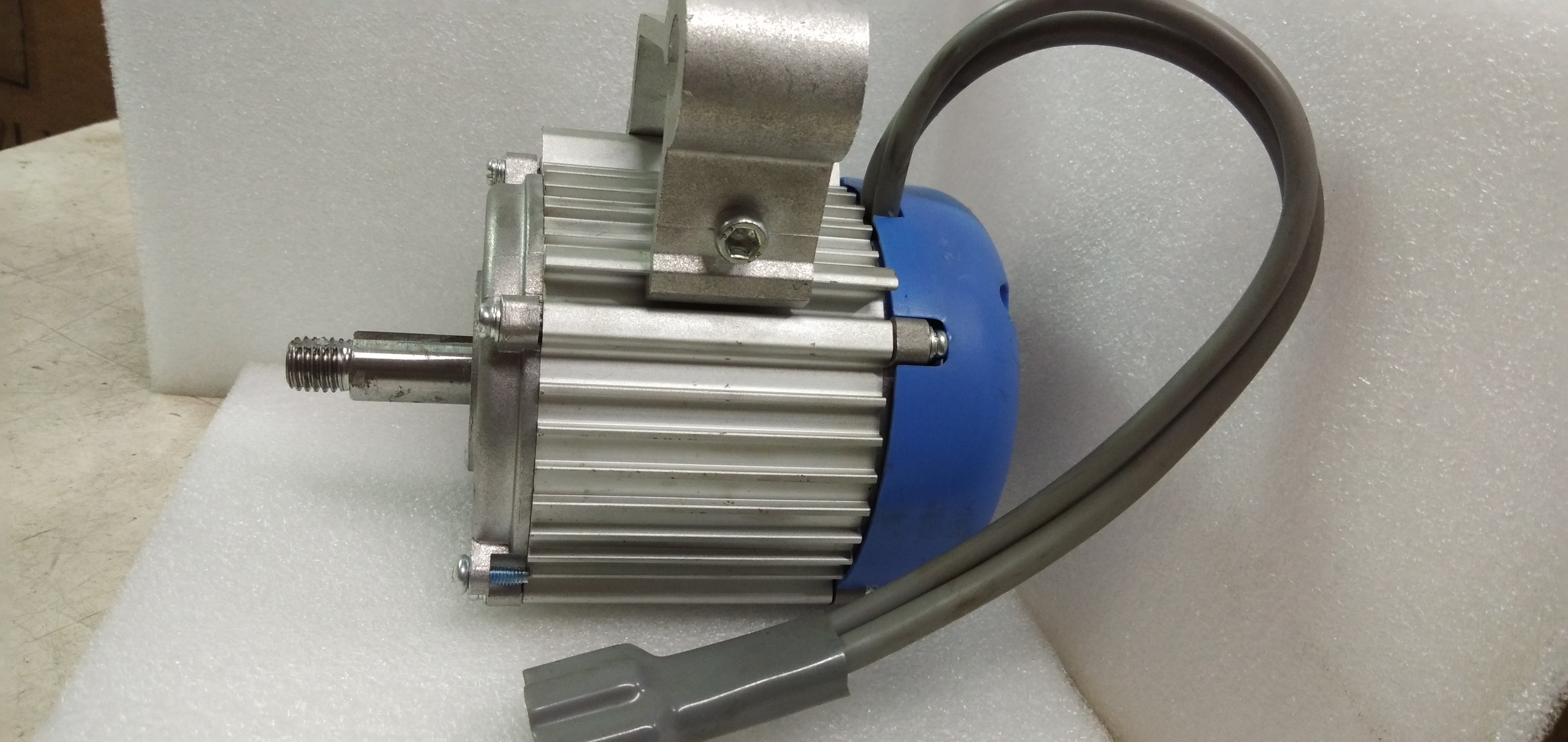 Bldc Gear Motor - 800w To 2000w, 48v Dc, 3000 Rpm | Single Phase, Electric Start, Brushless Torque 150 Nm