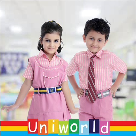 स्कूल यूनिफॉर्म