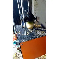 नारियल ट्रिमिंग मशीन