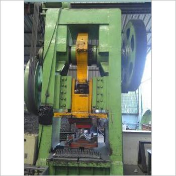 प्रेस मशीन (250T) मेच