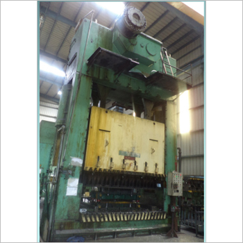 प्रेस मशीन (500T)