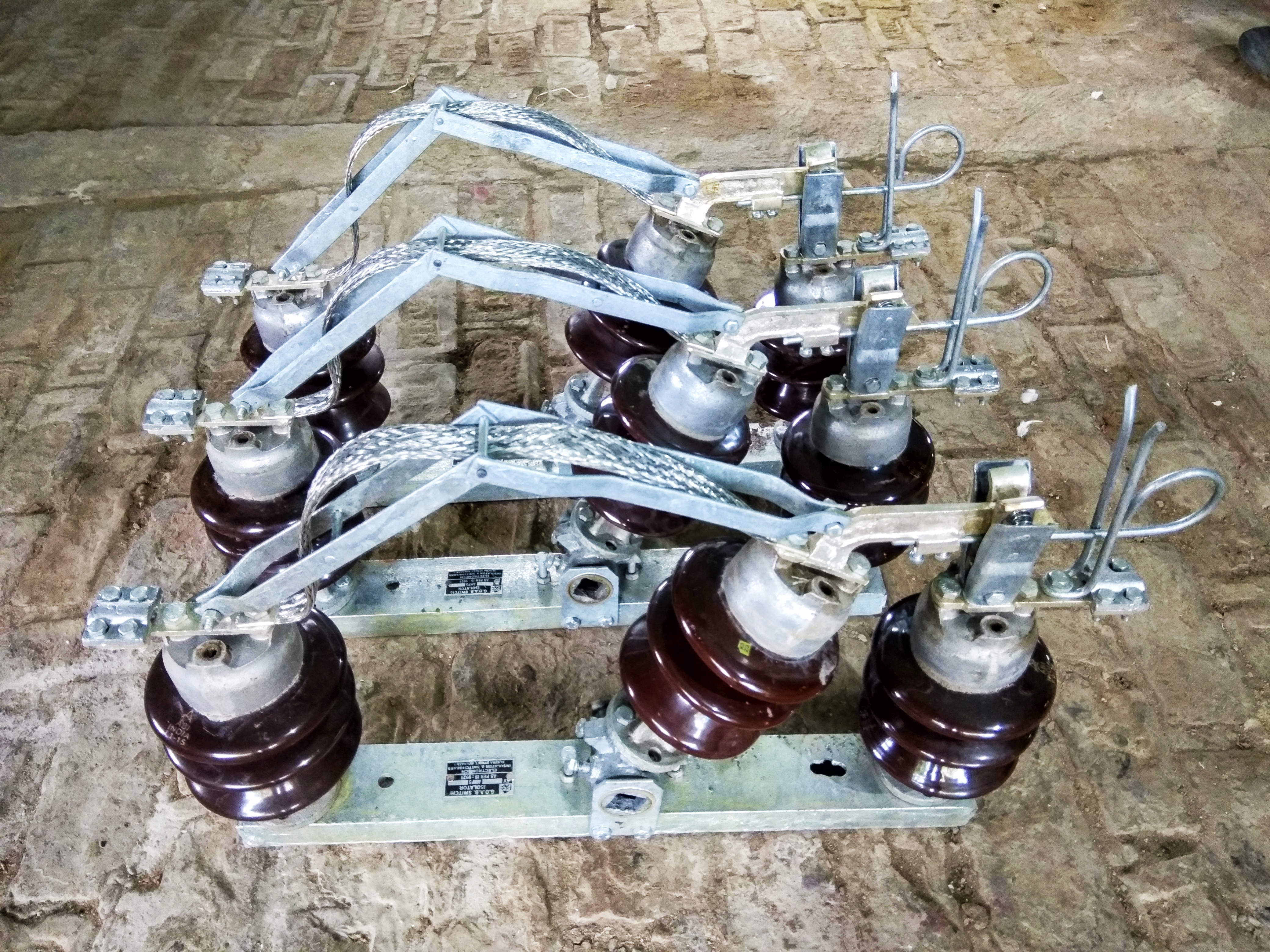 11 Kv Air Break Switch Application: Pole Line And Substation Equipment