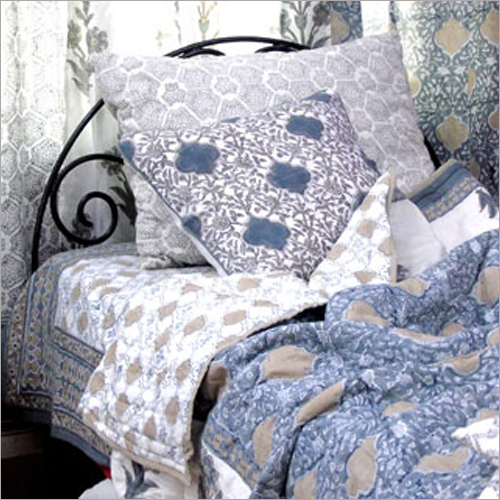 डिजाइनर कुशन कवर