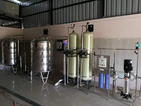 Ro Plant - Stainless Steel Cabinet Type, Reverse Osmosis Water Softener, 110/220 Volt, 5°c - 45°c Temperature Range, 1 Year Warranty, Ground Water Usage