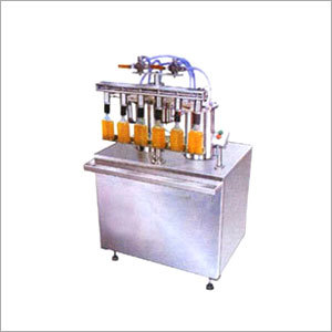 Vacuum Liquid Filling Machine