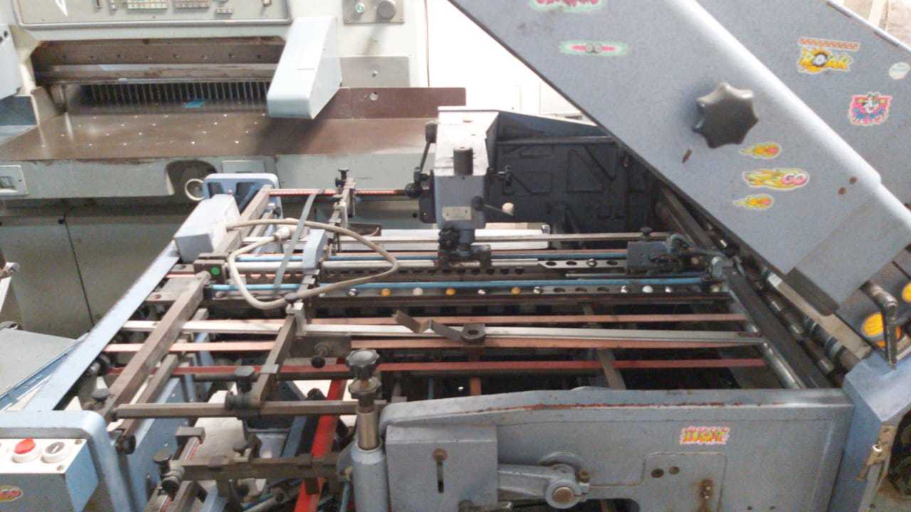 Stahl Ft47 4+4 A Paper Folding Machine - Very Good Condition, 19x20 Size, 4 Pocket + Cross 4 Pocket + 1 Knife Features | Paper Folding Excellence