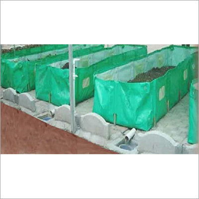 Hdpe Vermi Bed - Heavy-duty Tear Resistant Design, Water & Chemical Resistant, Green Color, Variable Dimensions, Built-in Drainage System