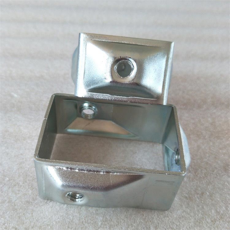 Carbon Steel Q235 Highway Isolation Fence / Garden Fence And Metal Fence / Galvanized Connector / Construction Hardware