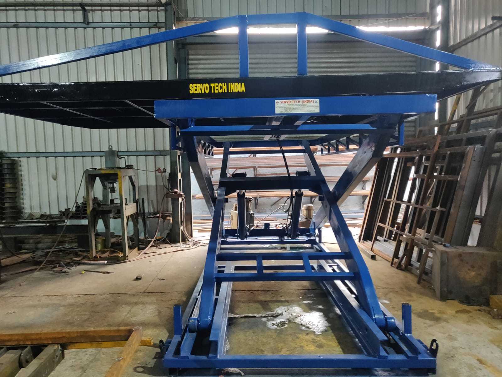 Heavy Duty Scissor Car Lift - Lifting Capacity: 2-4 Tonne