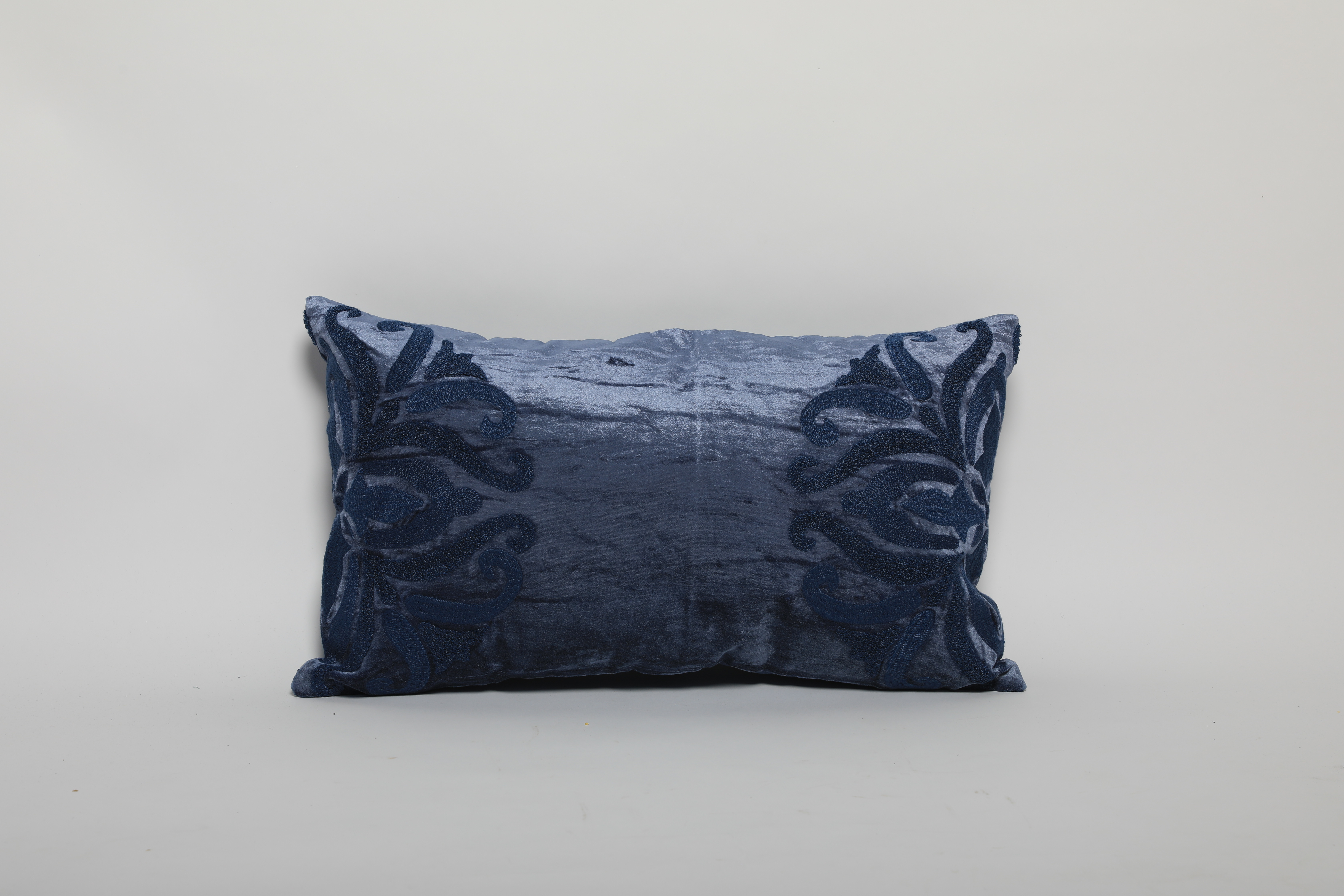 Square Pillow - Polyester, 16x16 Inches , Pink Color With Zipper Closure And Machine Washable Care