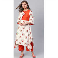 पलाज़ो के साथ महिलाओं के लिए अंगरखा स्टाइल कुर्तियां