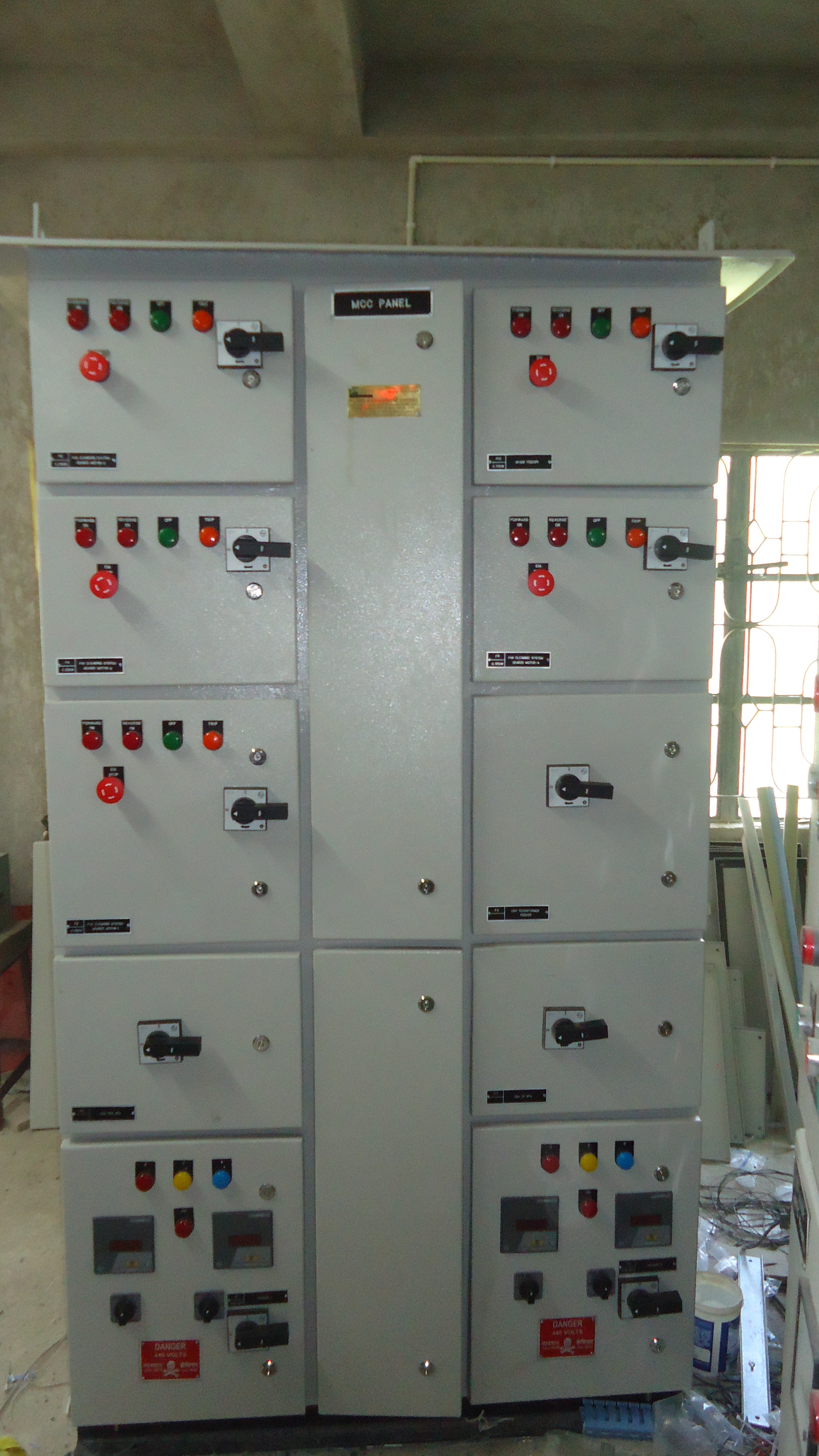 Mcc Panel Base Material: Metal Base