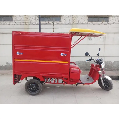 Cargo E rickshaw