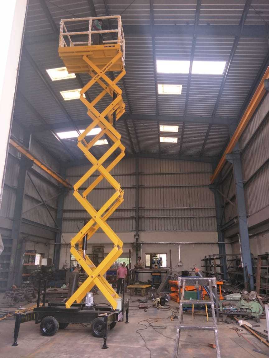 Work Platform Lift - Durable Steel Design, Versatile Height Adjustability For Optimal Efficiency