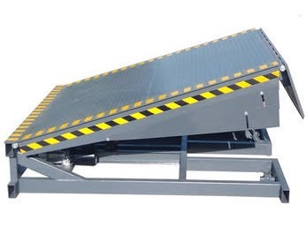 Mechanical Dock Leveler - Heavy-duty Steel, Durable Design , Enhanced Load Capacity