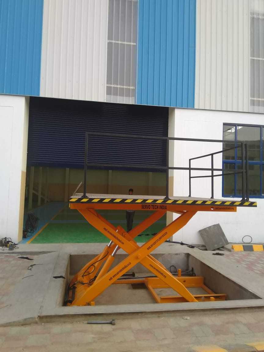 Power Scissor Lift