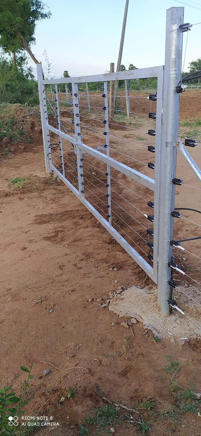 Solar Electric Fencing Main Gate - Iron Build, 16 Feet Length X 6 Feet Height | Eco-friendly Renewable Energy Source