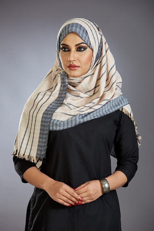 Many Muslim Ladies Hijab Head Scarves