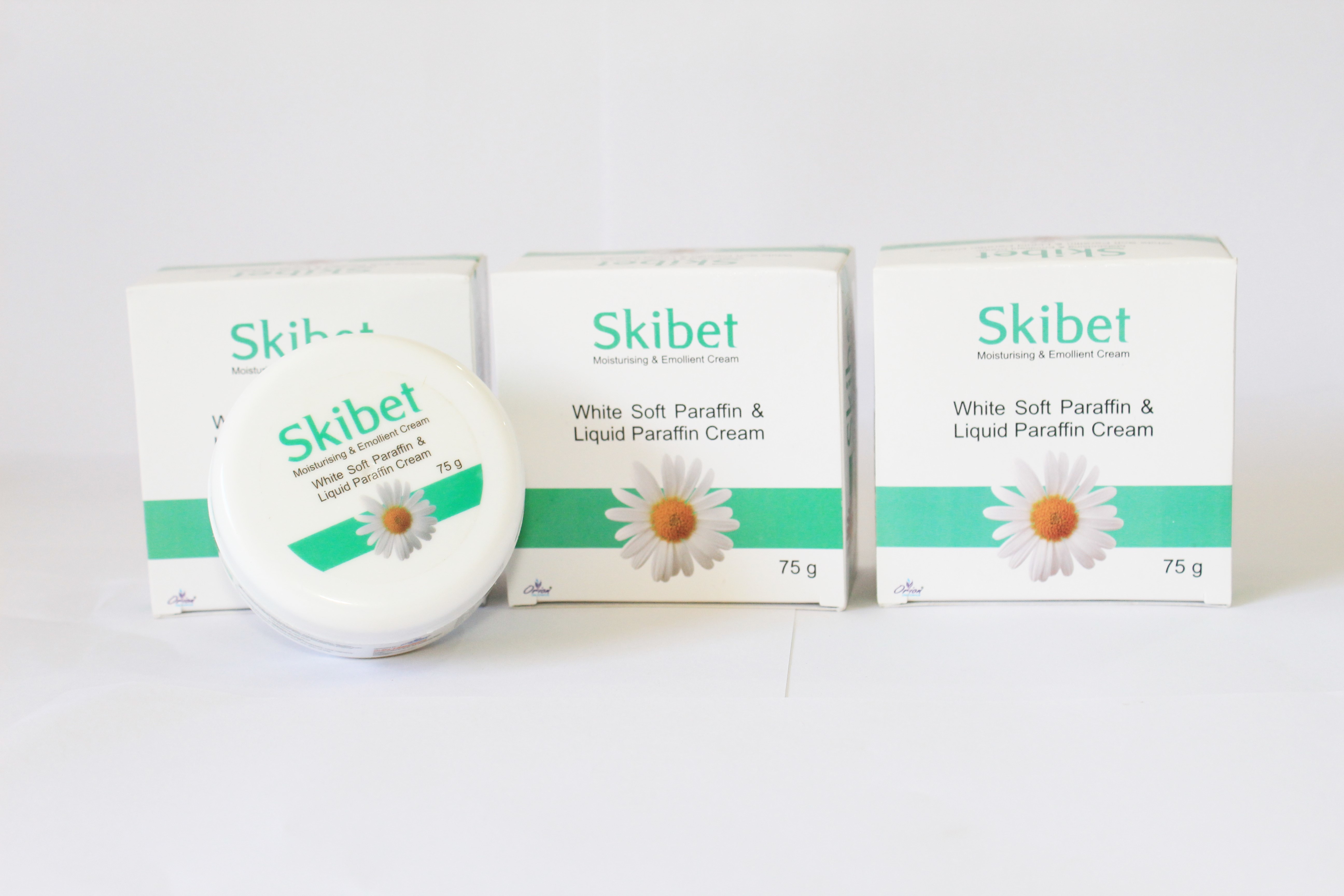 White Soft Paraffin & Liquid Paraffin Cream Cas No: 340