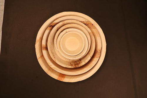 सुपारी पाम प्लेट्स और कटोरे