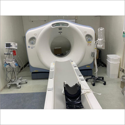 White Ct Scan Machine