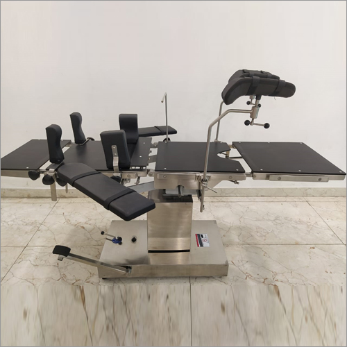 सभी सर्जरी के लिए OT टेबल