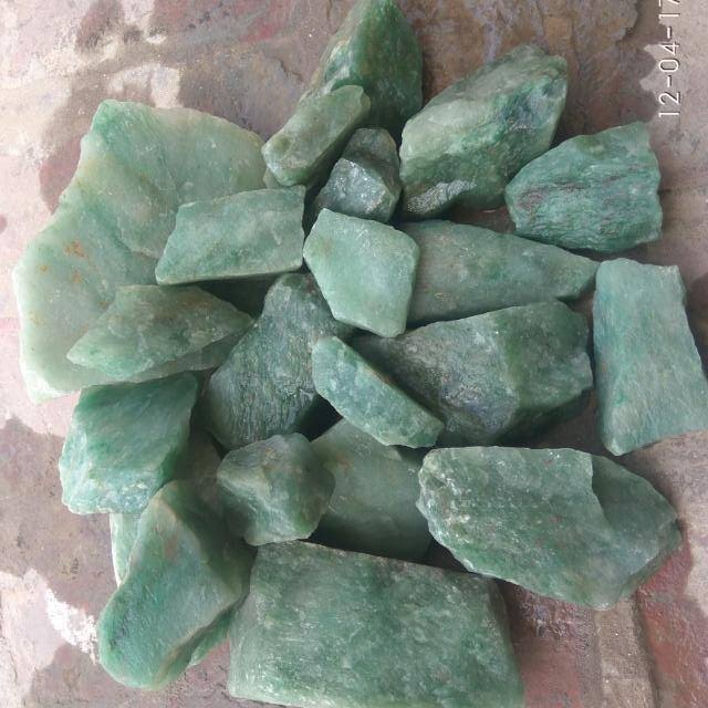 Rough Rocks Quartz Moss Agate Crystal Amethyst Carnelian Pieces Solid Surface