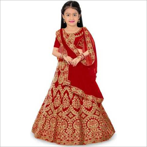 लड़कियों के लिए वेडिंग लहंगा चोली