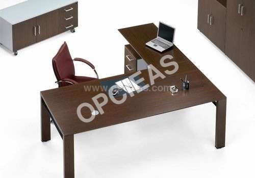 कार्यालय डेस्क, कुर्सियाँ, रैक आदि।