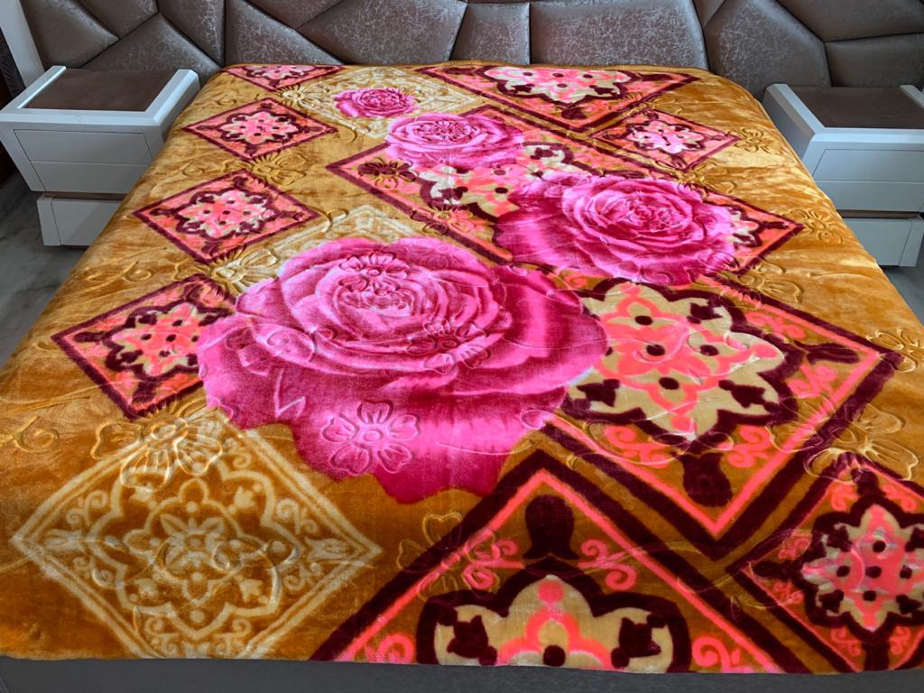 Print Faux Mink Blanket Age Group: Adults