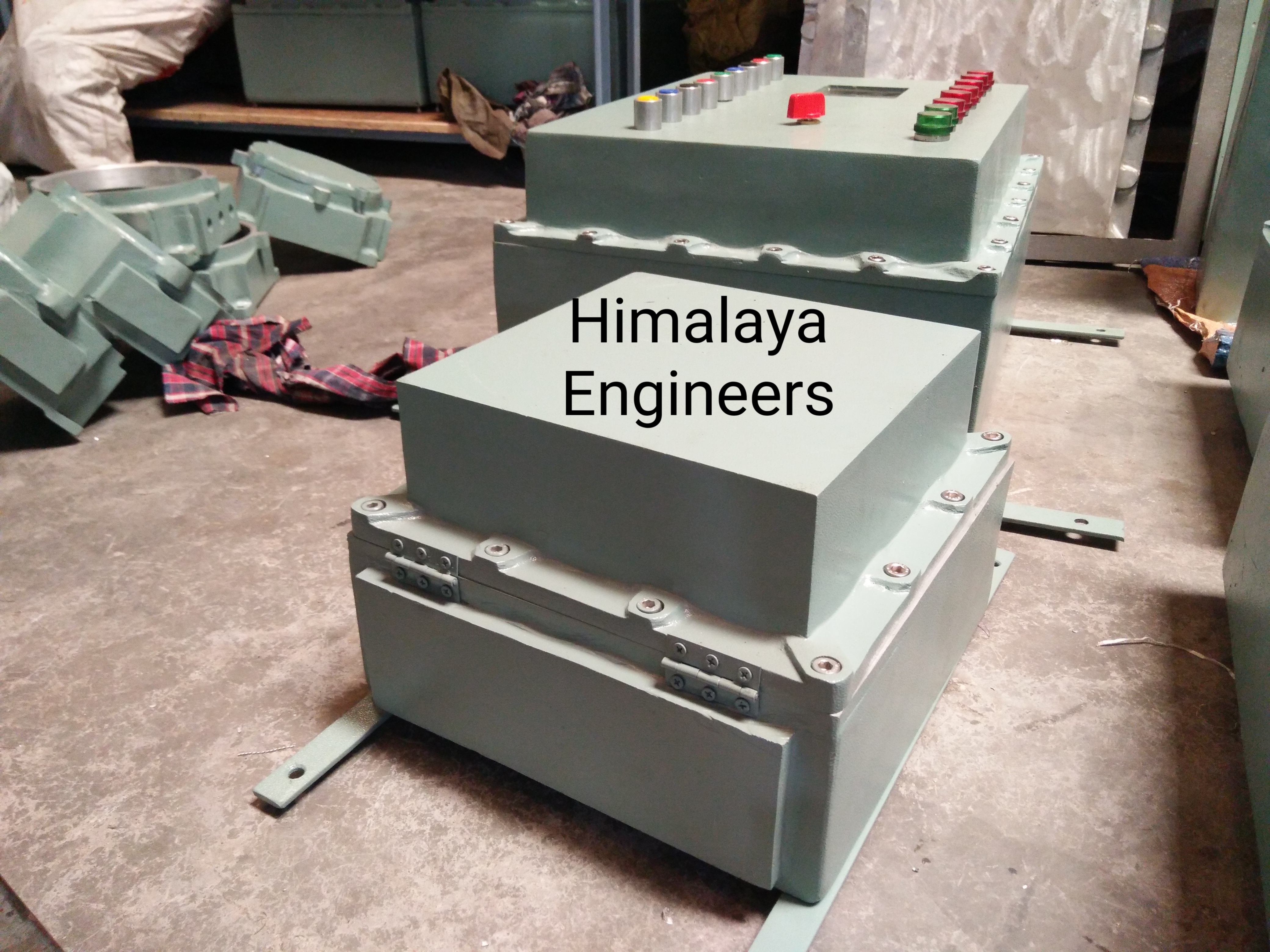 Flameproof Proof Enclosure/explosion Proof Enclosure Cover Material: Metal Base