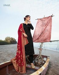 डिजाइनर सूट