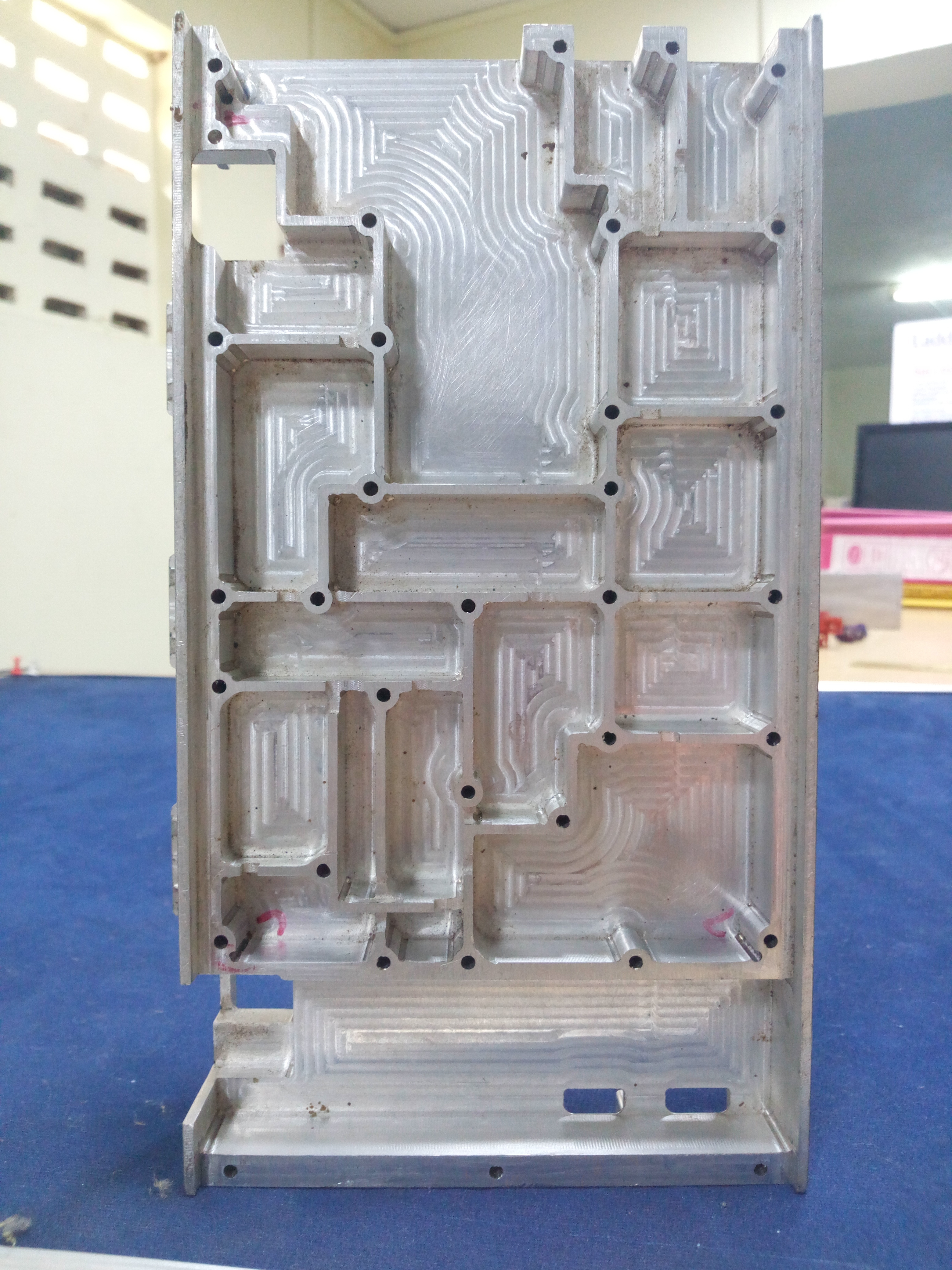 Vmc Machined Components - Aluminum, 100mm X 50mm X 20mm | Anodized Finish, ±0.005 Tolerance, Ra 0.8 Surface Finish, Cnc Machined, 100g Weight