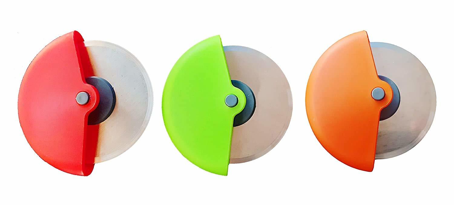 Multi Color Stainless Steel Round Pizza Cutter, Multicolour