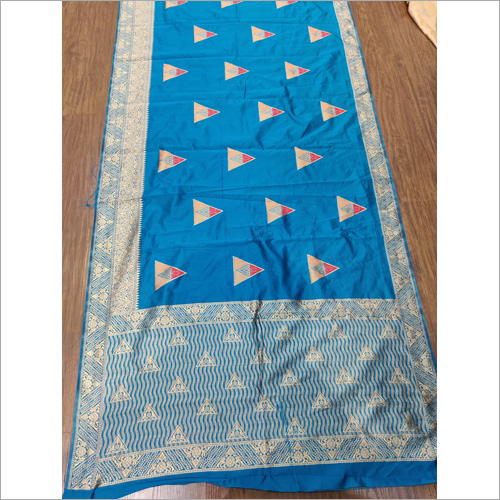 पीकॉक फेदर कलर लेडीज़ जैक्वार्ड प्रिंटेड साड़ियां