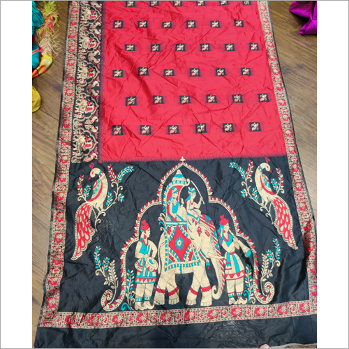 रेड एंड ब्लैक लेडीज़ डिज़ाइनर प्रिंट जैक्वार्ड साड़ियां