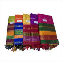 अलग-अलग रंग की हैंडलूम कॉटन साड़ी में उपलब्ध
