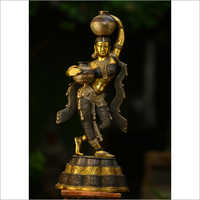 ब्रॉन्ज पॉट लेडी स्टेच्यू